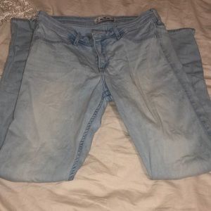 Hollister jeans